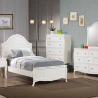 Dominique Collection Bedroom Set
