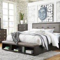 Hyndell Bedroom Set