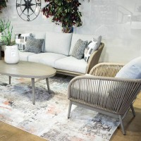SWISS VALLEY Loveseat with Cushion